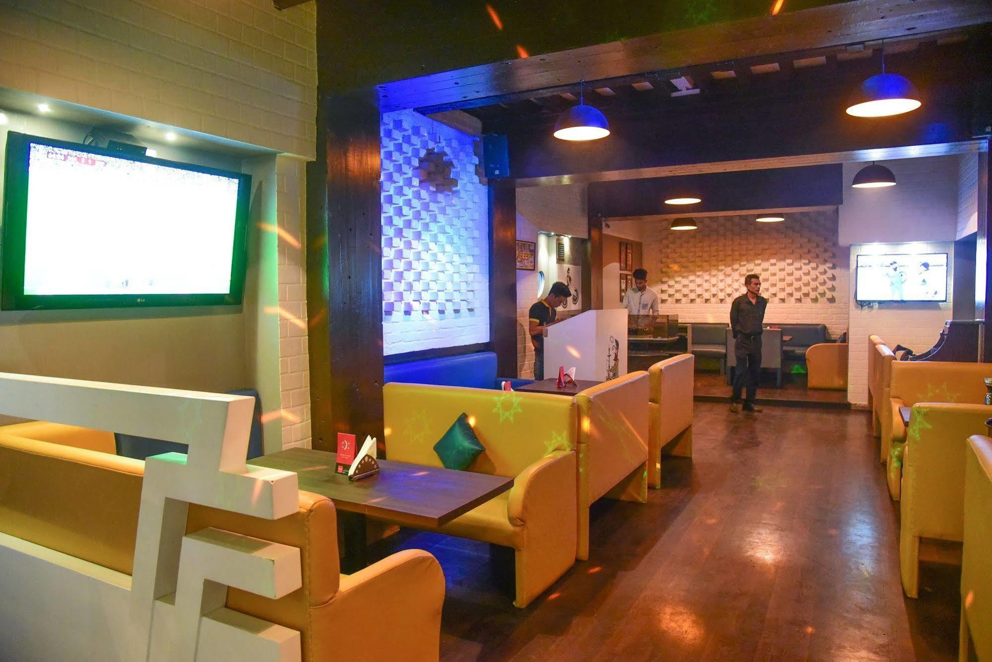 Hotel Evergreen Bombay Extérieur photo