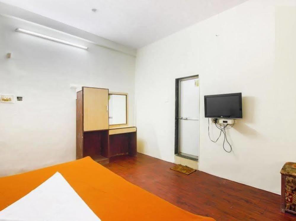 Hotel Evergreen Bombay Extérieur photo